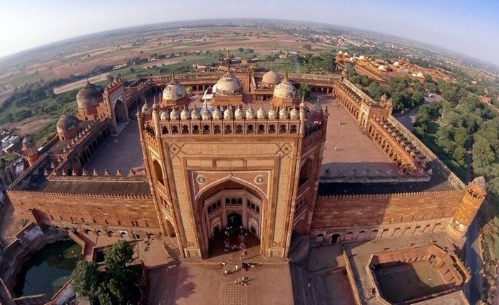 Exploring Fatehpur Sikri: A Majestic Blend of History and Architecture fatehpur sikri